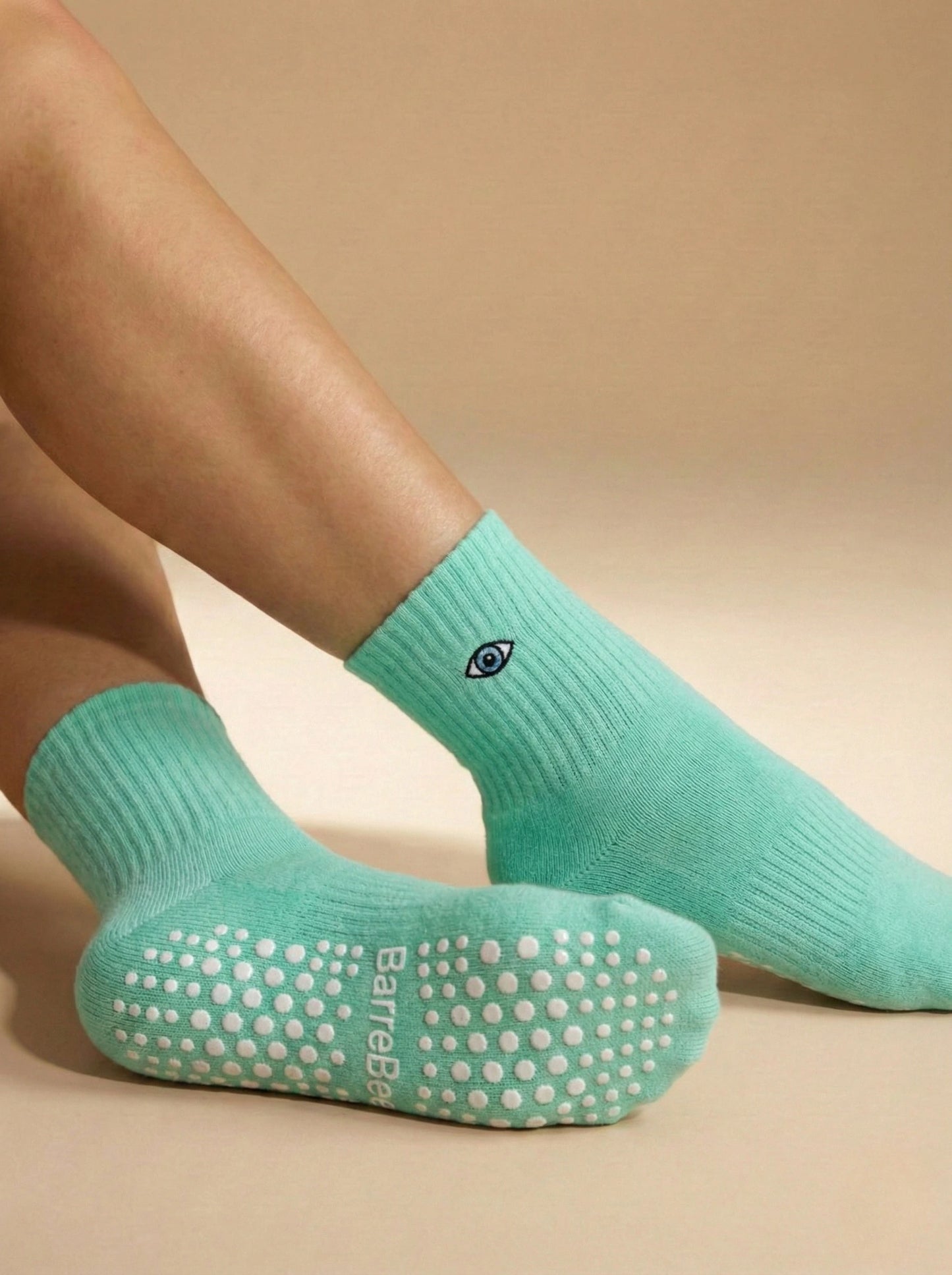 The Aero SEE Grip Sock
